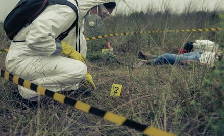 Koronawirus: Prokuratorzy skarżyli się na brak masek. Skierowano ich do sekcji zwłok