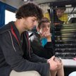 Mateusz Kościukiewicz i Filip Garbacz w filmie Pawła Sali „Matka Teresa od Kotów"