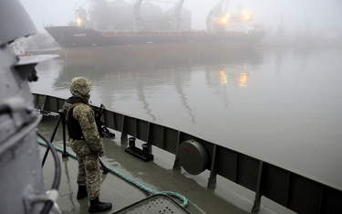 Najbogatsze państwa świata "zaniepokojone" zajęciem okrętów przez Rosję