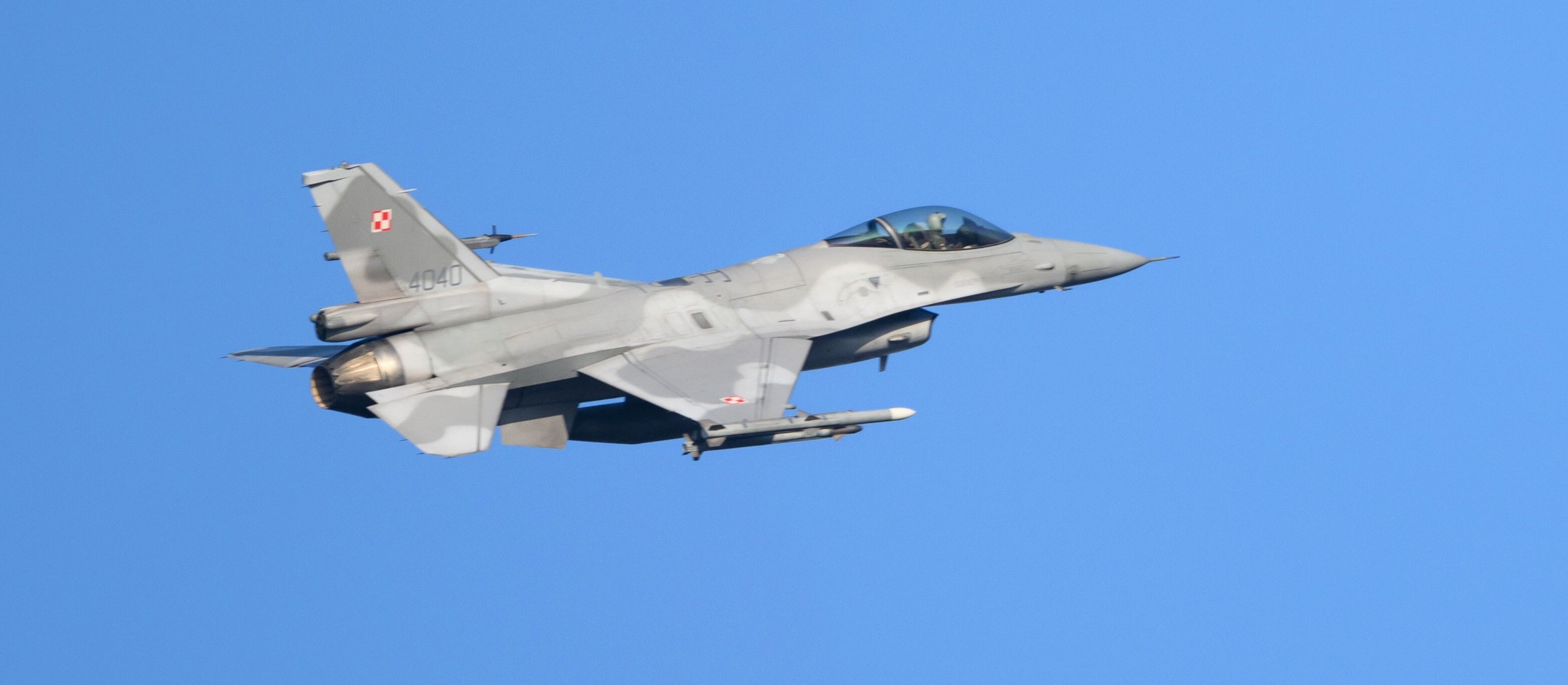 Atak Rosji na Ukrainę. Polska poderwała myśliwce, dwa lotniska zamknięte