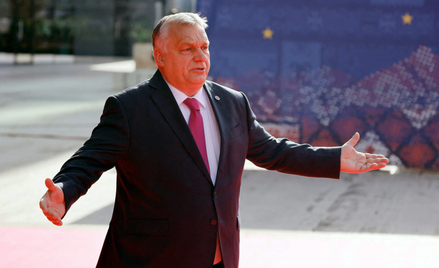Viktor Orbán takich problemów z Brukselą jeszcze nie miał, a rządzi bez przerwy od 2010 r. Wcześniej