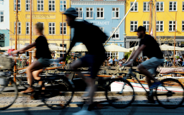 49 proc. mieszkańców Kopenhagi, wybierając się do szkoły i pracy, wsiada na rower
