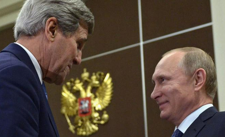 Dla Władimira Putina USA to jedyny naprawdę poważny partner na świecie. Na zdj. z sekretarzem stanu 