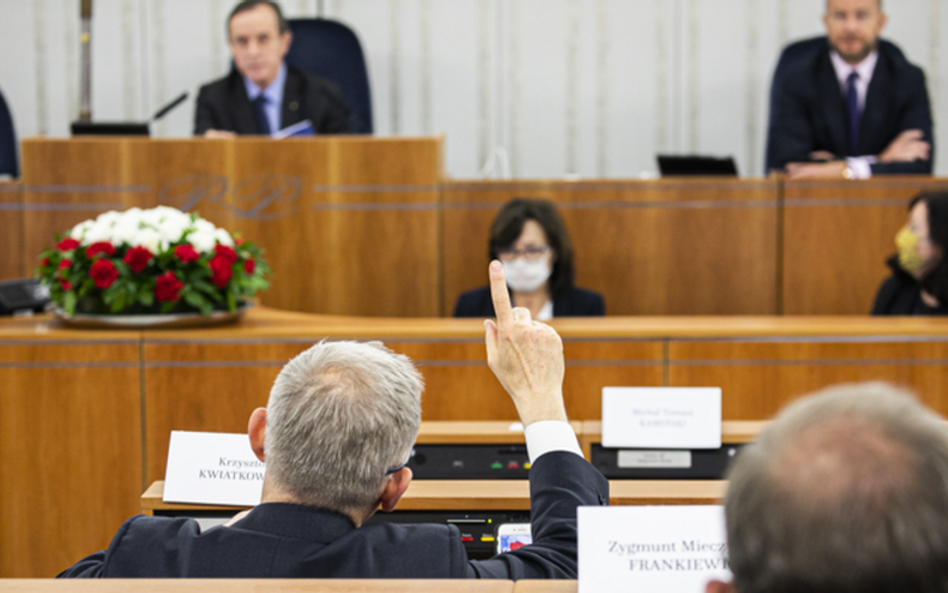 Senat do rządu: Wprowadźcie stan klęski żywiołowej