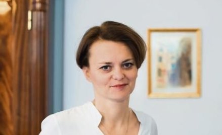 Jadwiga Emilewicz, minister przedsiębiorczości i technologii, zaskoczyła branżę handlową zapowiedzią