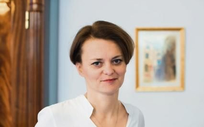 Jadwiga Emilewicz, minister przedsiębiorczości i technologii, zaskoczyła branżę handlową zapowiedzią