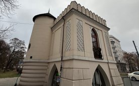 Pierwotnie obiekt, nazywany Glorietą Flamandzką, powstał przed 1780 rokiem jako jeden z dwóch budynk