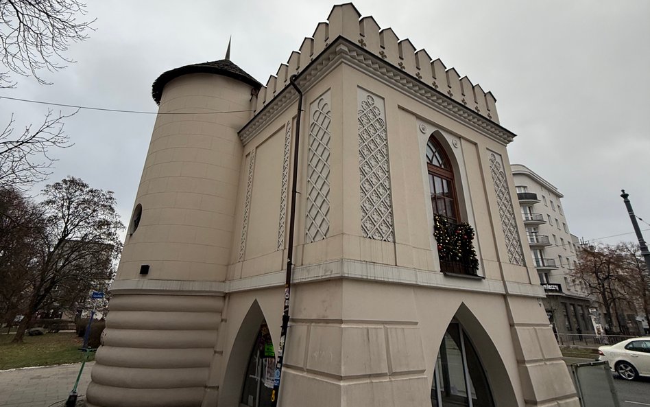 Pierwotnie obiekt, nazywany Glorietą Flamandzką, powstał przed 1780 rokiem jako jeden z dwóch budynk