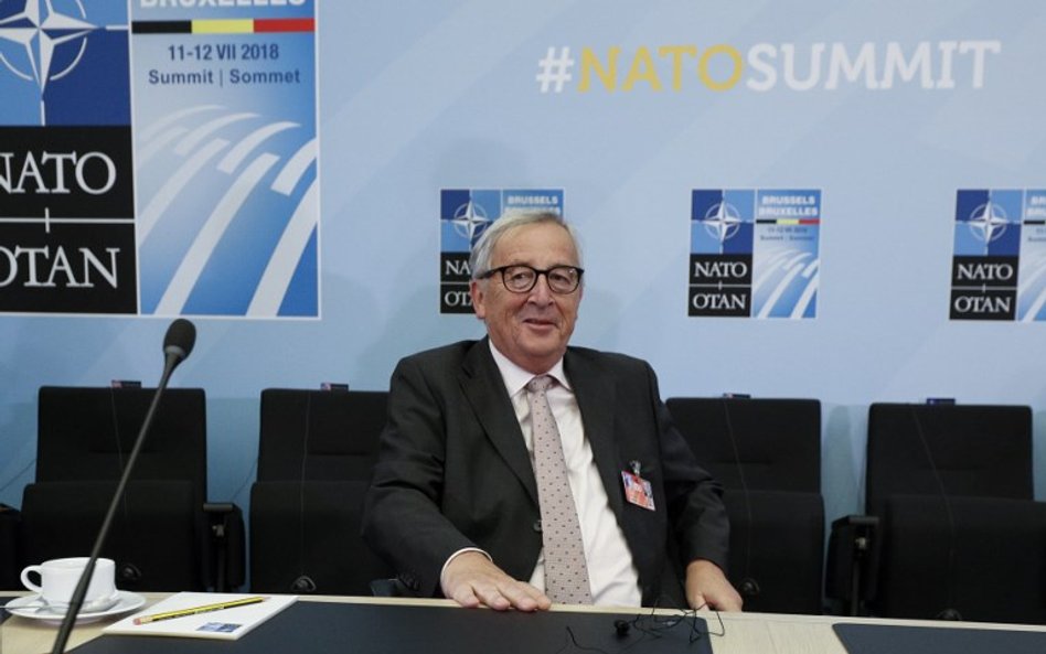 Juncker chwiał się na szczycie NATO