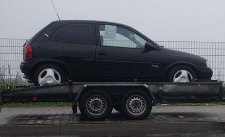 Sprzedaż samochodu osobowego kupionego z częściowym odliczeniem VAT jeszcze w marcu na pewno się opł