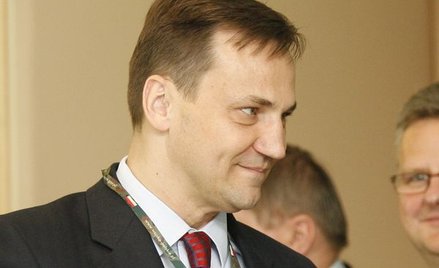 "Fakt" zamyka usta czytelnikom po interwencji Sikorskiego