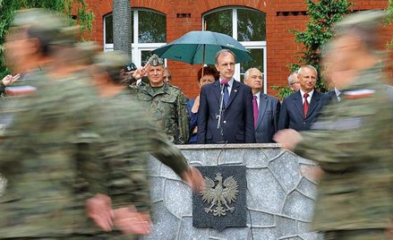 Minister Bogdan Klich przeniesie jednostkę przeciwlotniczą do Gołdapi. Według ekspertów powinna stac