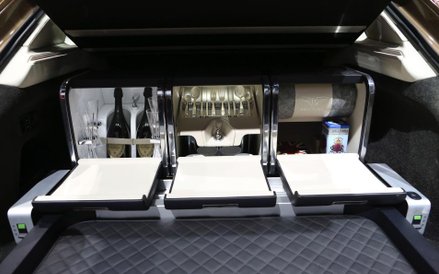 Wnetrze Bentayga, nowego SUVu Bentleya zaprezentowanego na tegorocznym Frankfurt Motor Show