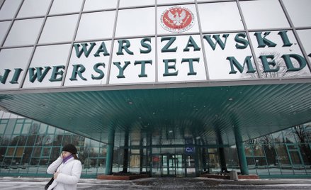 Kontrola NFZ w WUM: Niemal 200 dawek dla osób spoza szpitala