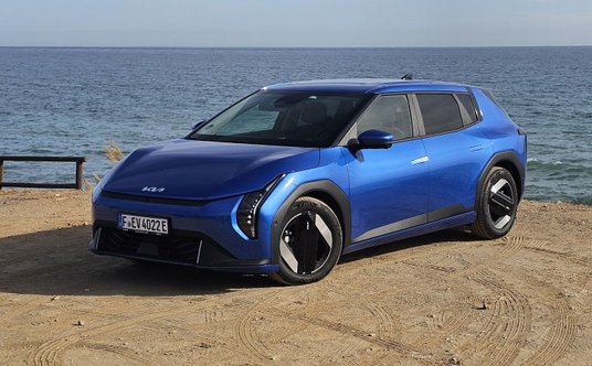 Kia EV4