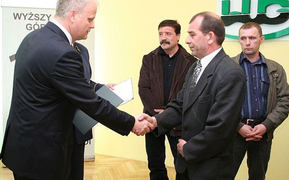WUG nagrodził górników za akcję w Siltechu