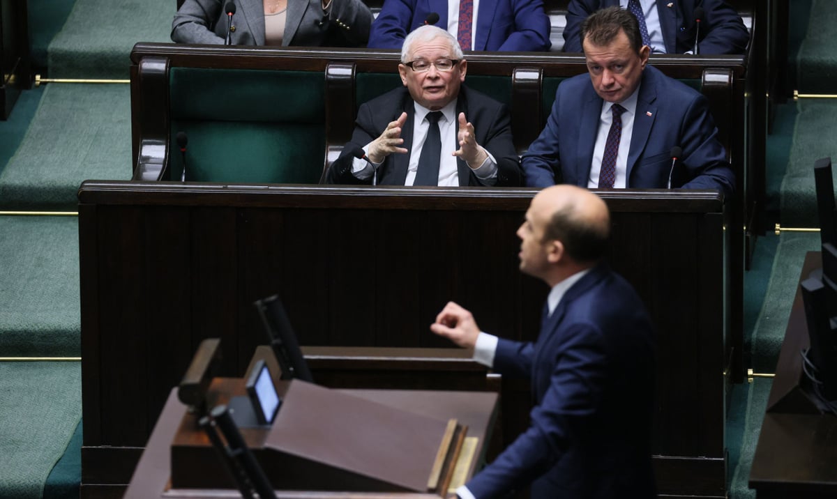 Najnowszy Sondaż Pis Przed Ko Konfederacja Wyprzedza Lewicę Rppl 7299