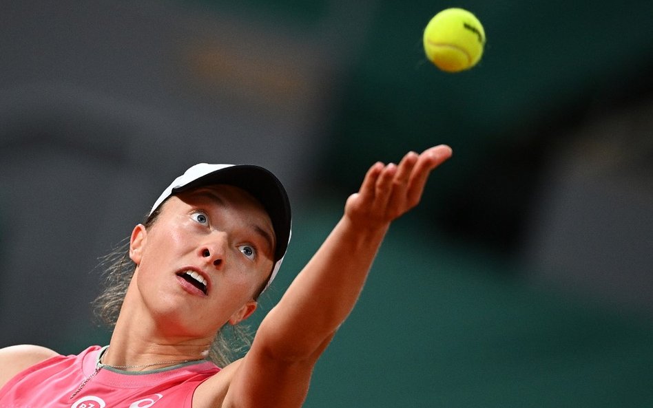 Roland Garros: Świątek i Mattek-Sands w półfinale debla