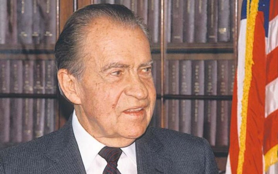 Richard Nixon, prezydent USA w latach 1969–1974, zdemontował system z Bretton Woods. To otworzyło dr