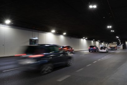 Przetarg na odcinkowy pomiar prędkości w tunelu Wisłostrady