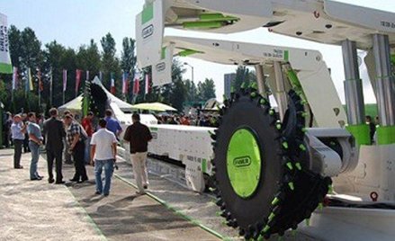 Branża górnicza prezentuje na targach m.in. kombajny ścianowe i obudowy