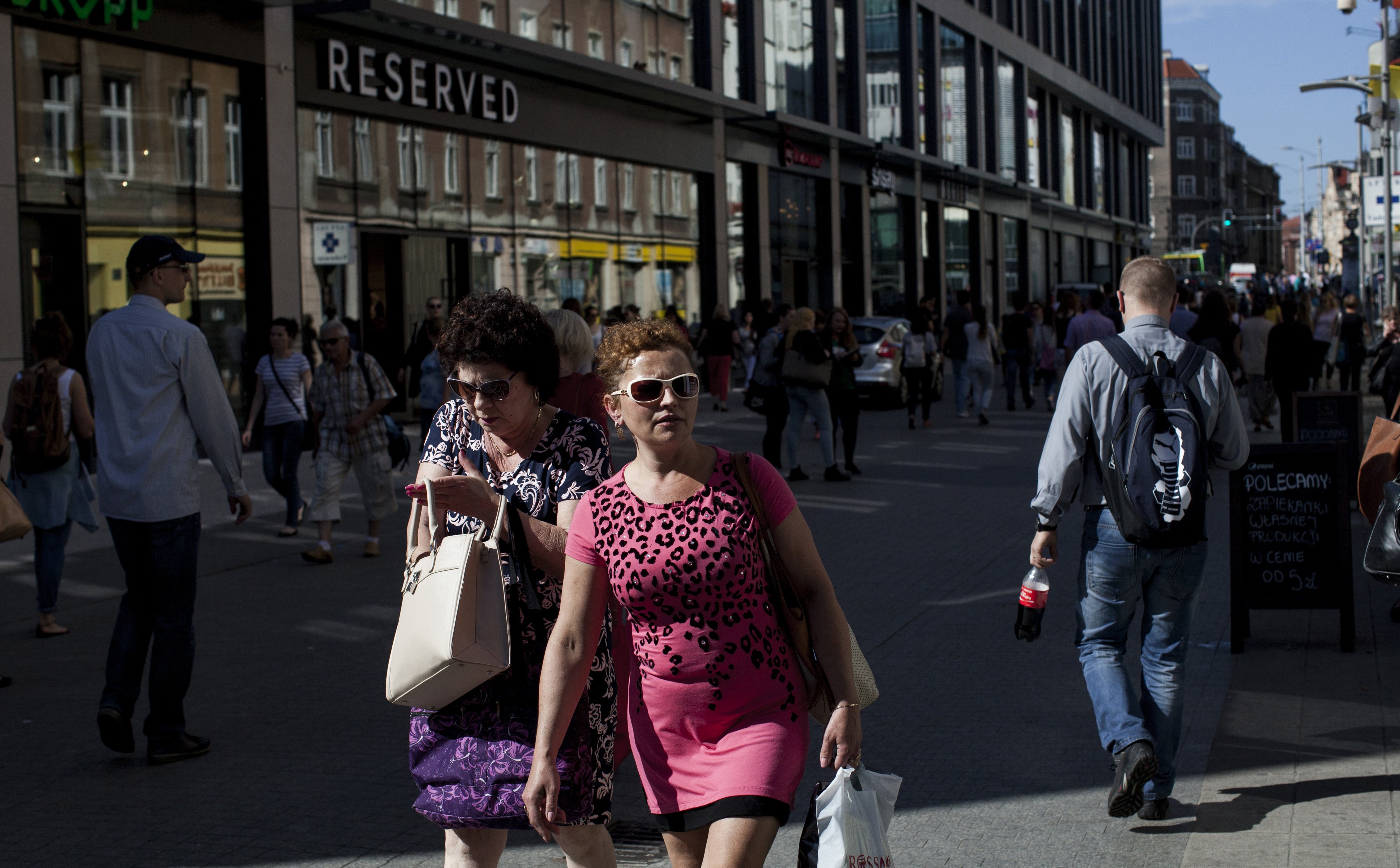 Dane z gospodarki uskrzydlą gołębie w RPP