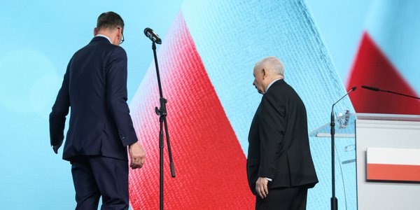 Kaczyński uderza w Morawieckiego, bo boi się utraty elektoratu na rzecz Konfederacji