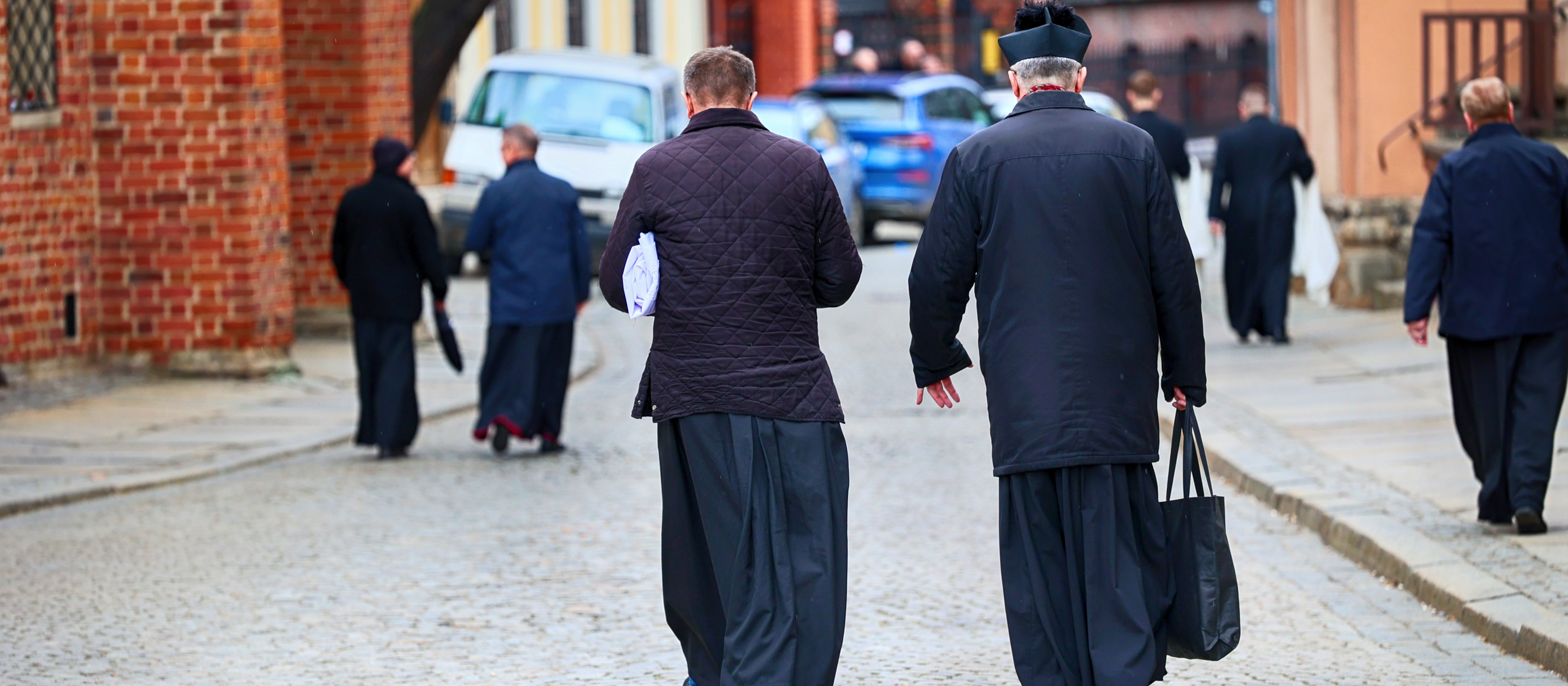 Ksiądz wydał 1,2 mln zł na bitcoiny zamiast na remont kościoła. Jest prawomocny wyrok