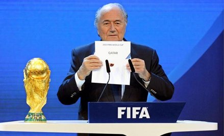 Ówczesny szef FIFA Sepp Blatter informuje, że mundial w roku 2022 zorganizuje Katar