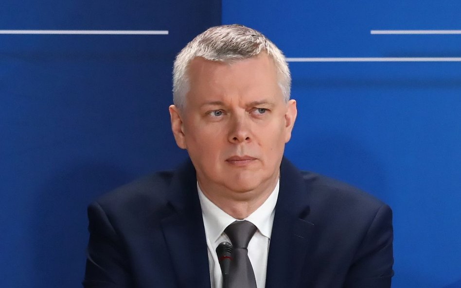 Siemoniak o skróceniu czasu pracy: To nie oznacza, że ktoś będzie zmuszany, żeby mniej pracować