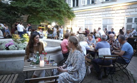 Chorwackie miasta mają dość turystów pijących nocami alkohol w miejscach publicznych
