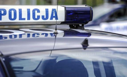 Wypadek pod Grójcem. BMW uderzyło w drzewo. Cztery ofiary