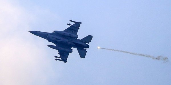 Drony zaatakowały ambasadę USA. Beniamin Netanjahu: Wojna może trochę potrwać