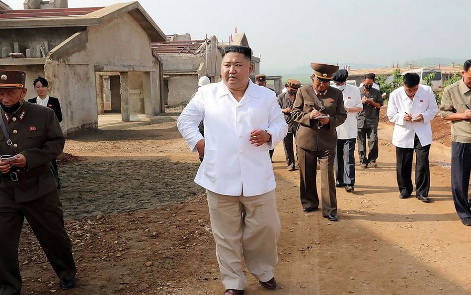 Kim Dzong Un na fermie drobiu wzywa do modernizacji