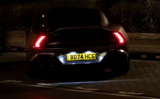 Aston Martin Vanquish