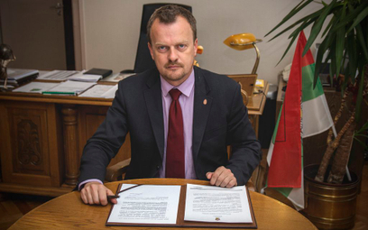 Arkadiusz Chęciński jest od lat związany z samorządem Sosnowca. Był radnym z ramienia Platformy Obyw
