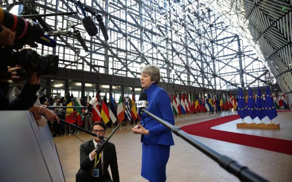 Theresa May w środę po przyjeździe do Brukseli