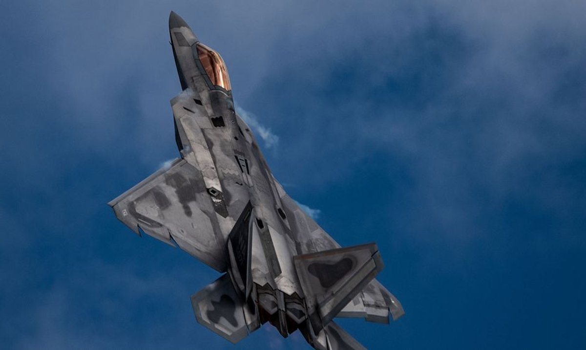 Generał sił powietrznych USA: W 2025 roku będziemy w stanie wojny z Chinami