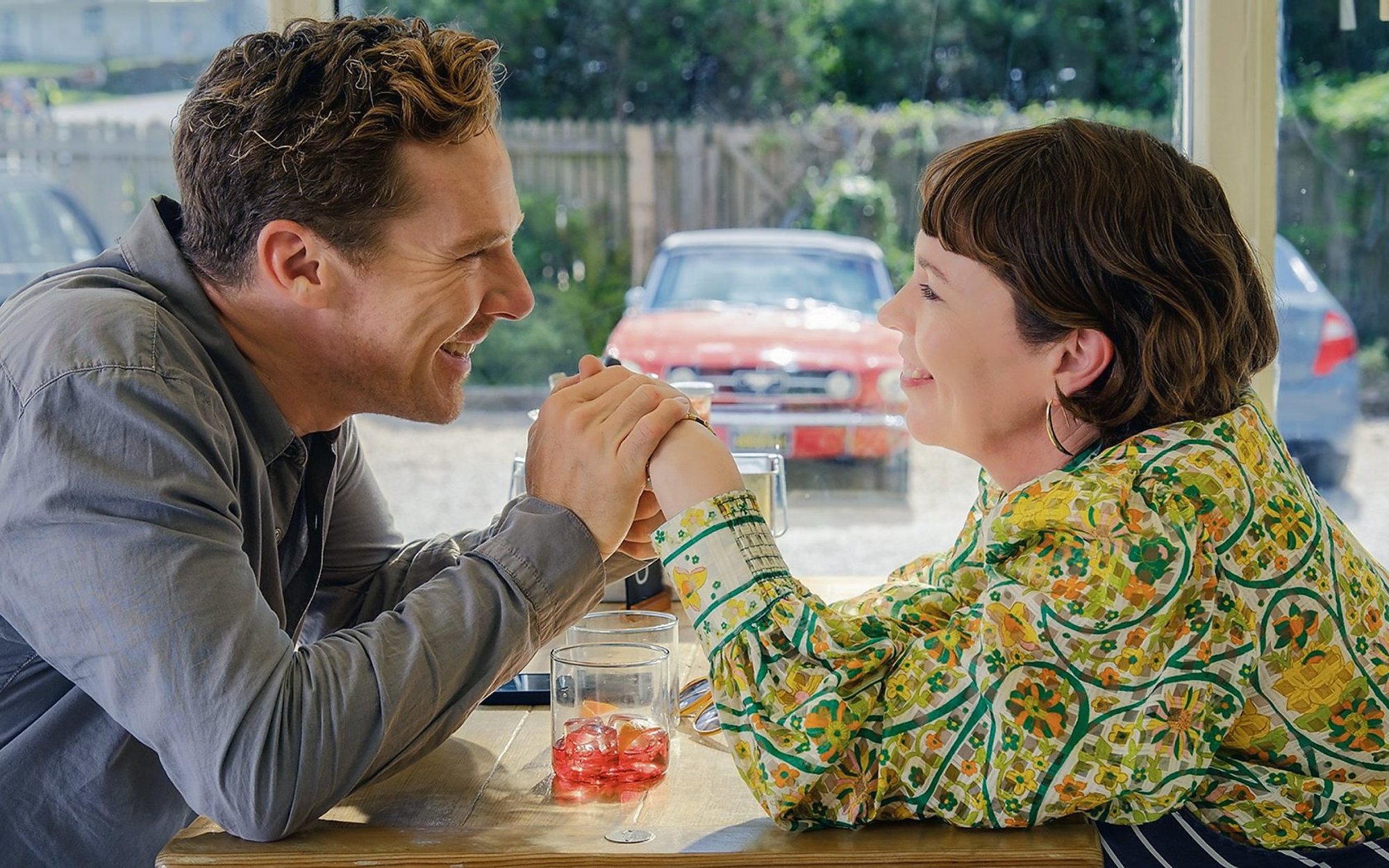 „Państwo Rose”: Wojna na gesty, wojna na słowa