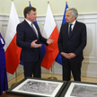 Warszawa, 18.11.2021. Minister sprawiedliwości, prokurator generalny Zbigniew Ziobro (C) oraz belgij