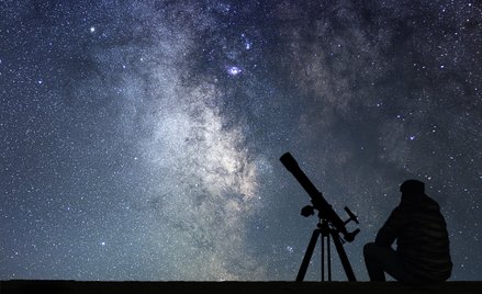 Astronomowie odkryli pierwszą zieloną gwiazdę. Jej kolor to efekt niezwykłego zjawiska