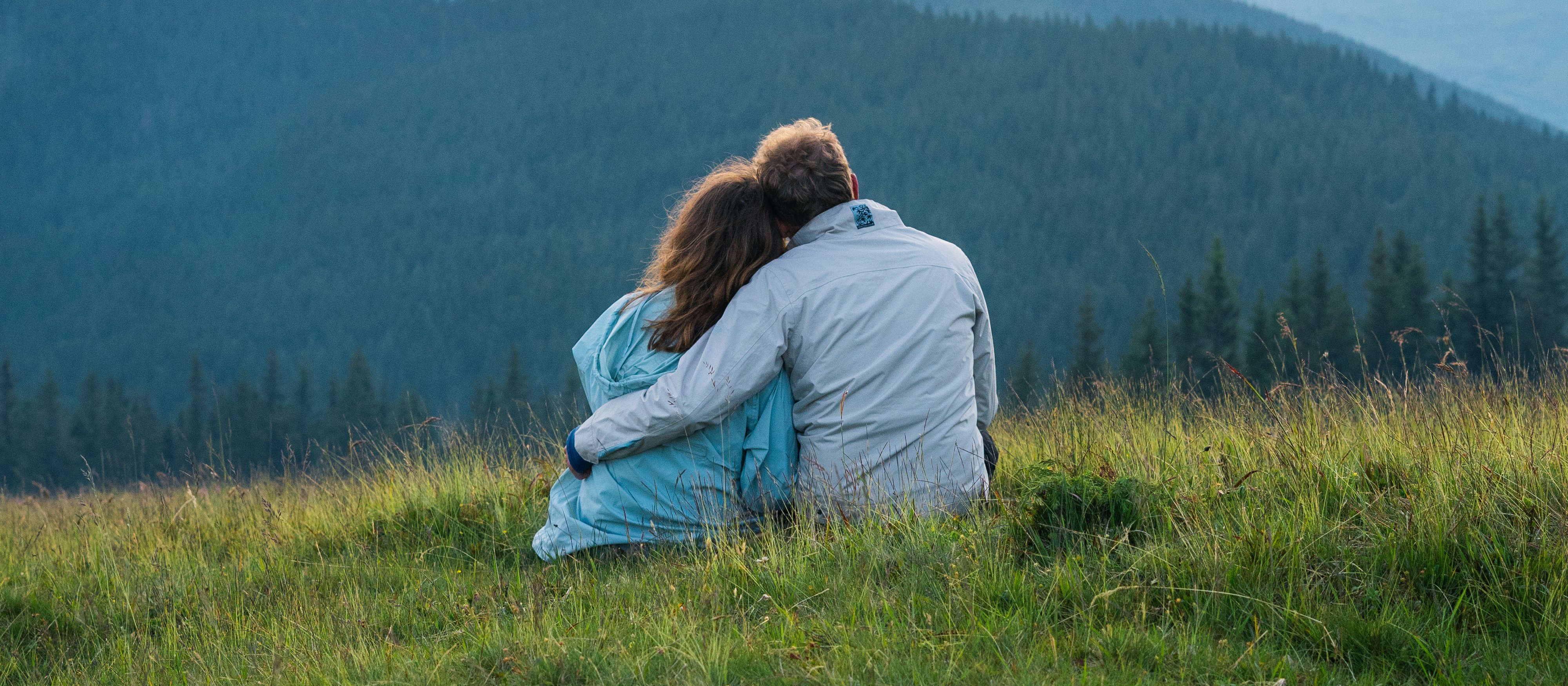 Shrekking: czy dysproporcja w stopniu atrakcyjności między partnerami bywa zamierzona?