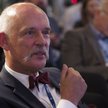 Korwin-Mikke: Rozebrać PKiN? Oszczędność czasu i miejsca