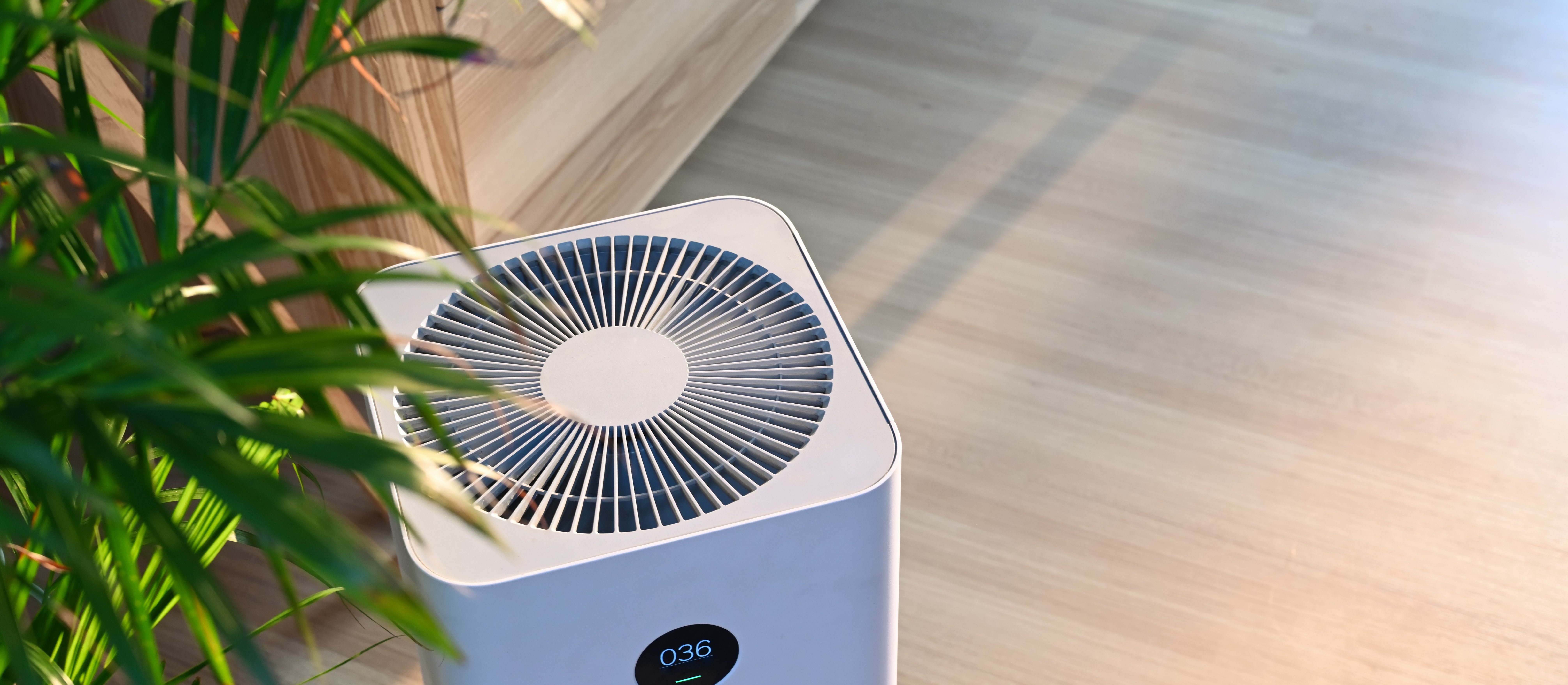 Niezbędnik przedsiębiorcy: wyposażenie domowego biura a podatkowe koszty * czy można sprzedać biuro firmy bez PIT? * proporcja w VAT marża * nadpłacony zasiłek a składki * rusza eZUS * obowiązek załączania wydruków z CEIDG