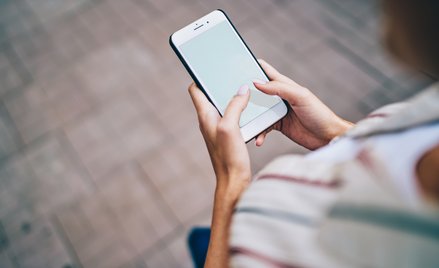 Smartfon może być wykrywaczem metalu. Jak działa ukryta funkcja?