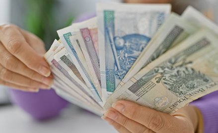 Termin wypłaty trzynastek w 2026 roku