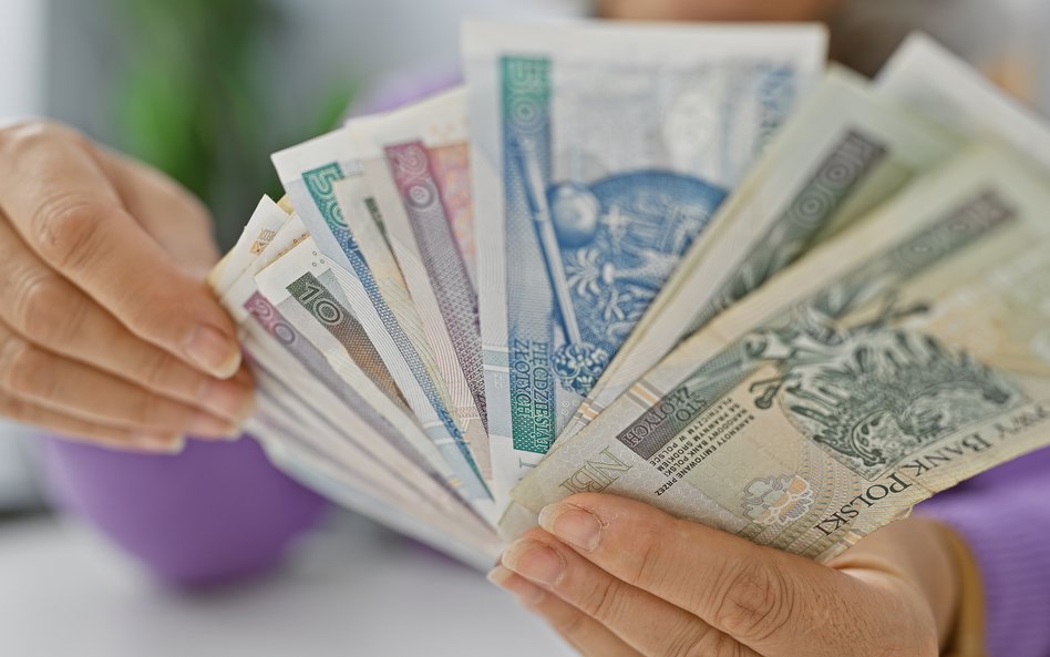 Termin wypłaty trzynastek w 2026 roku