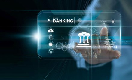 W skrócie. Banki coraz nowocześniejsze, klienci też