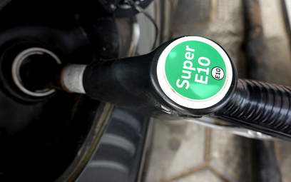 Na stacjach paliw pojawi się wkrótce nowy rodzaj benzyny