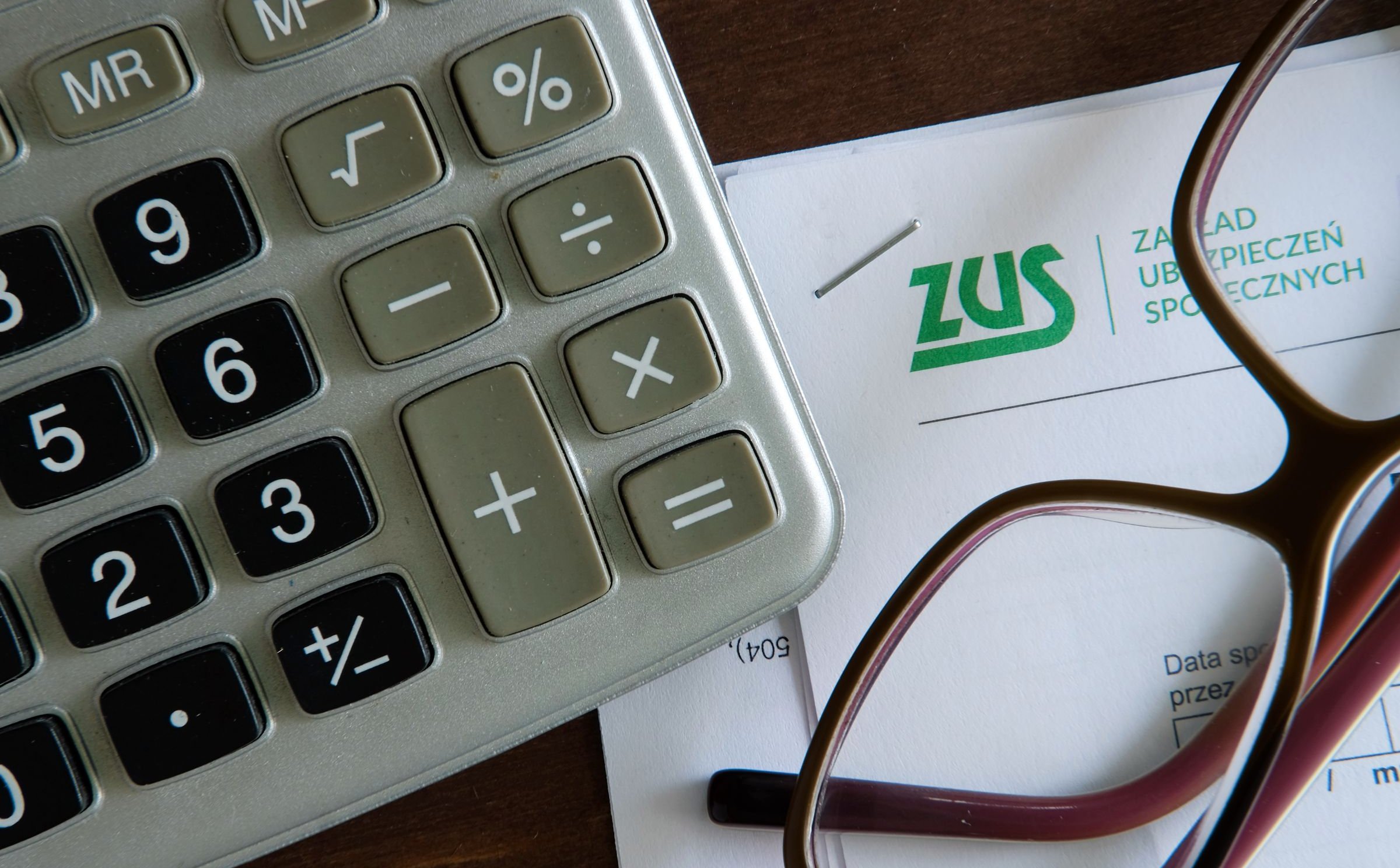 Emeryci dostają listy z ZUS. W środku dwie ważne decyzje, na odwołanie mają 30 dni